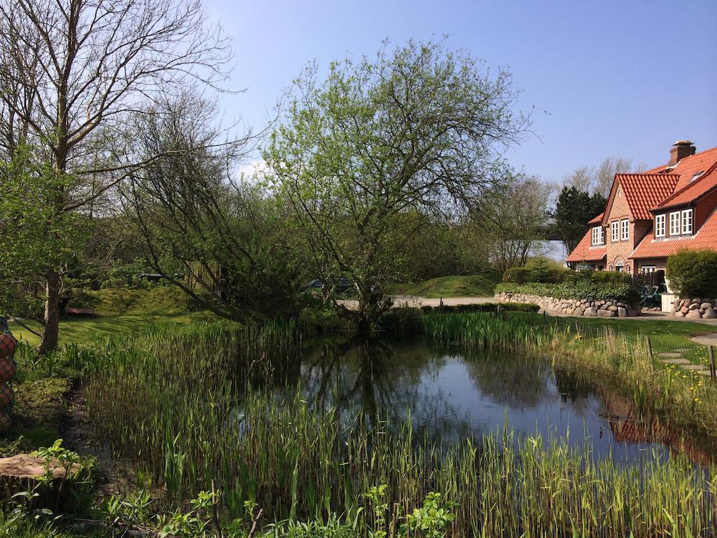 Ferienhaeuser Im Sylter Gartenweg Exterior foto